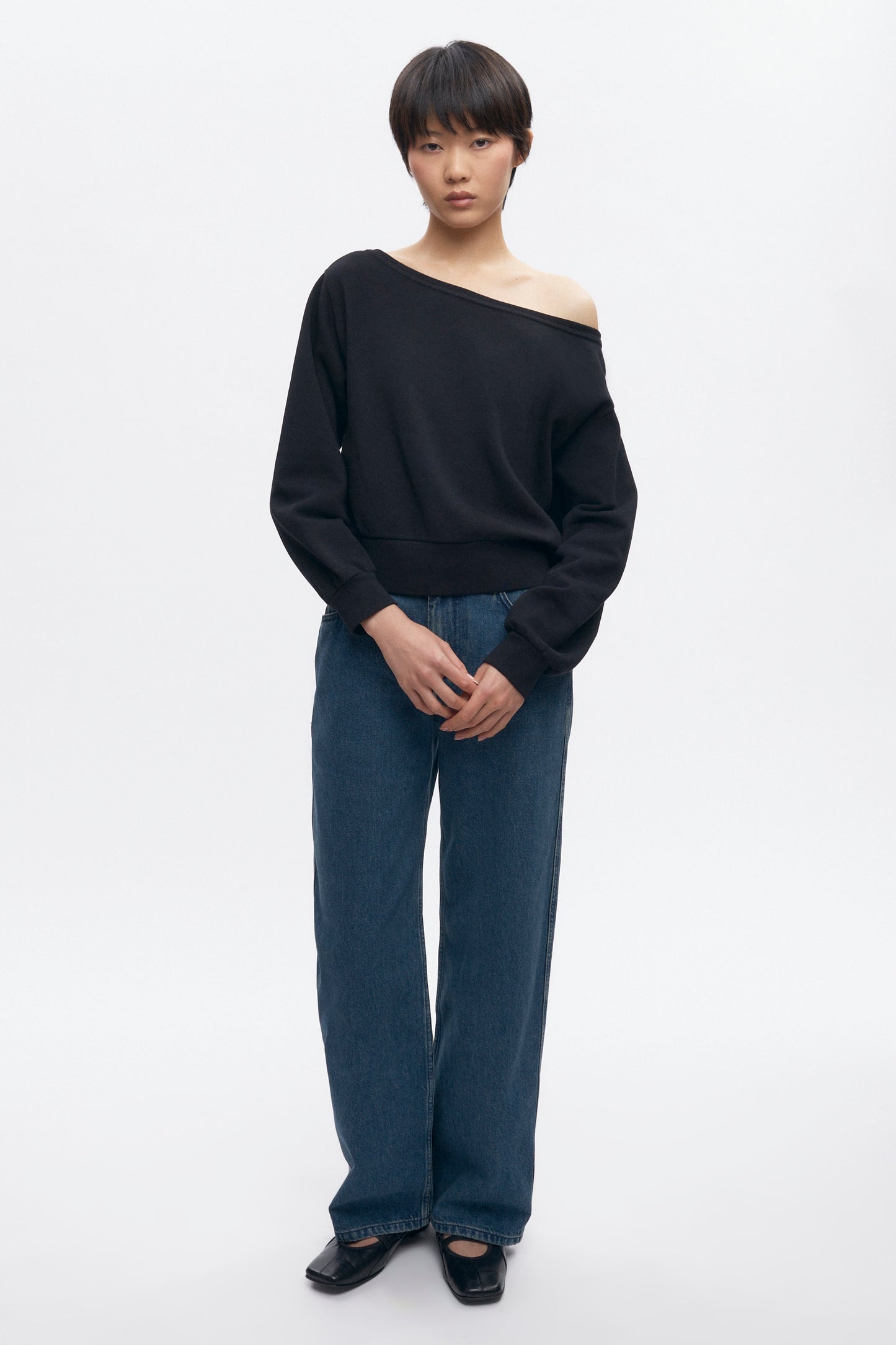 Women's Off Shoulder Sweatshirt in Black