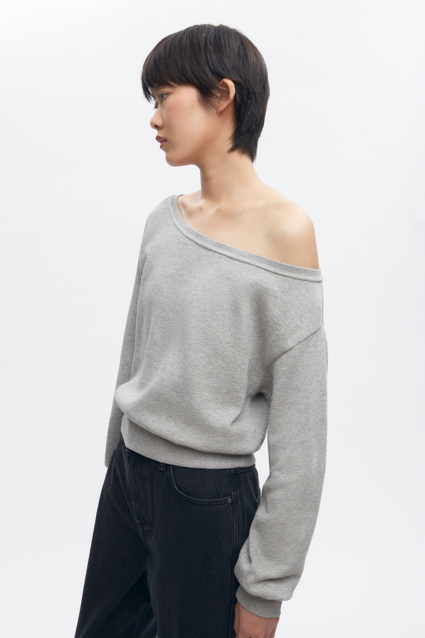 Women's Off Shoulder Sweatshirt in Heather Grey