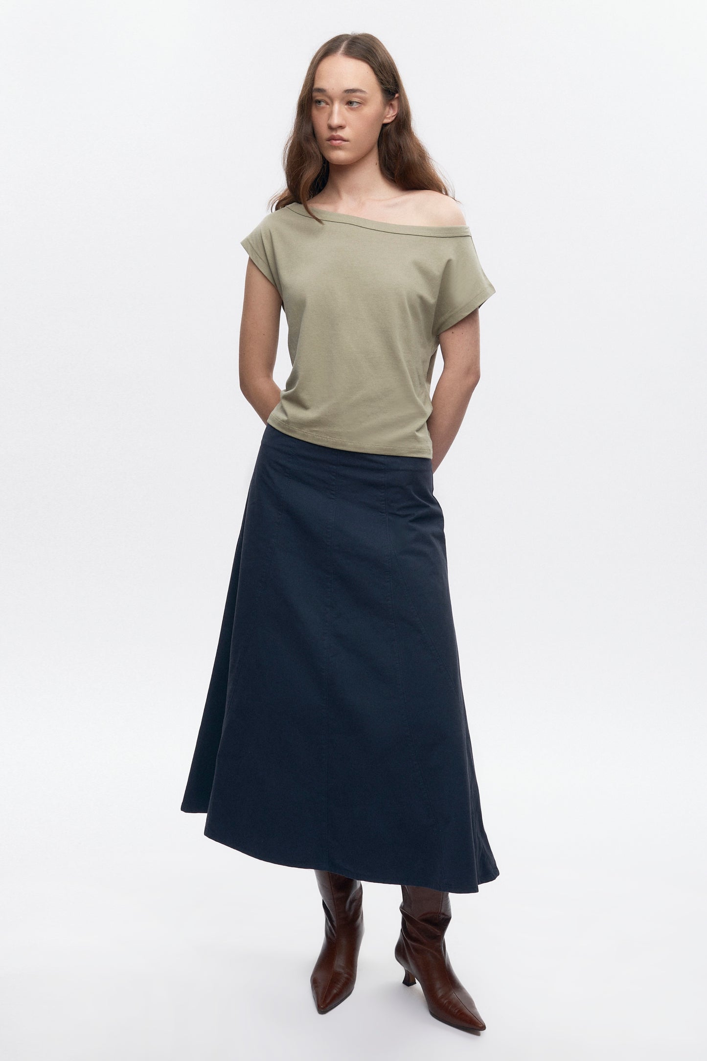 Women's Off Shoulder Tee in Desert