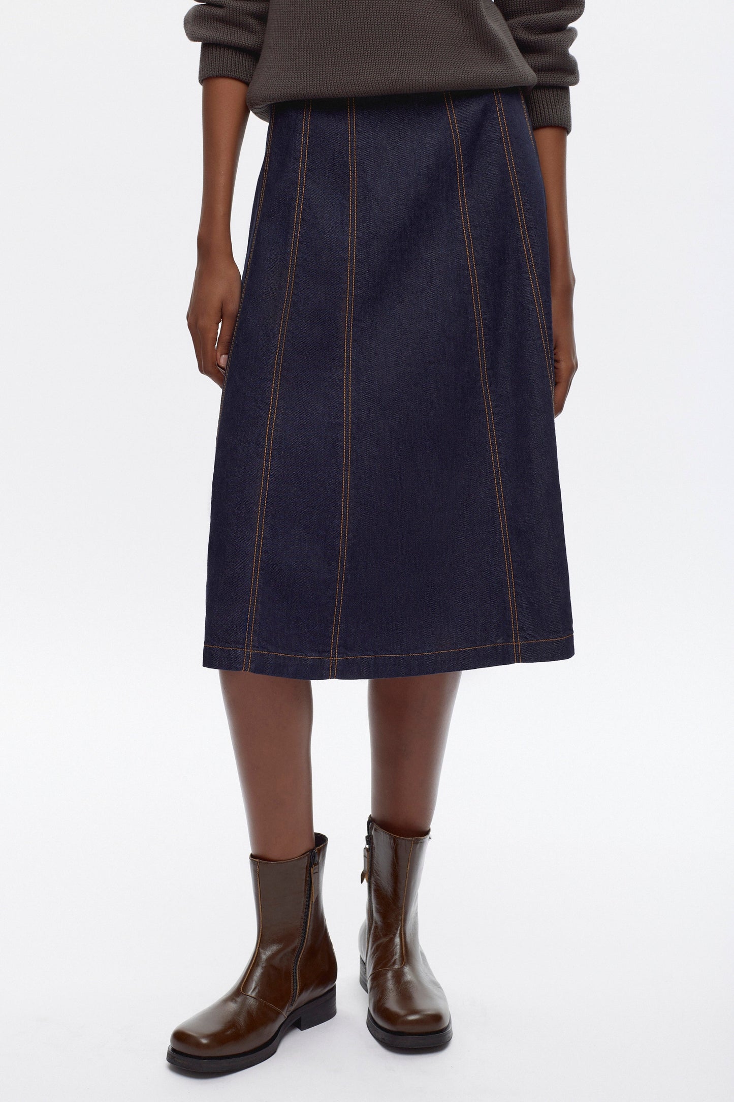 Women's Radio Skirt in Midnight Wash