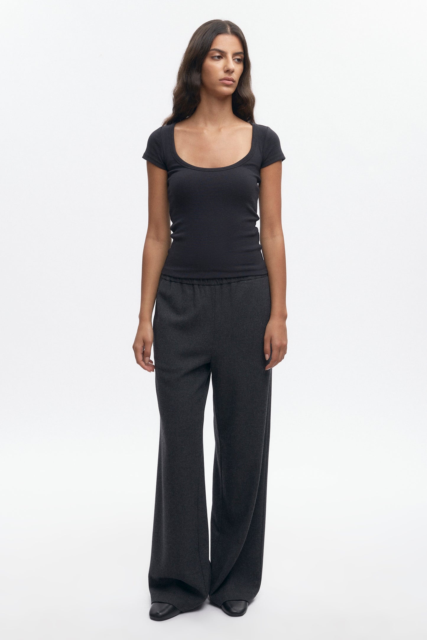 Women's Scoop Tee in Black