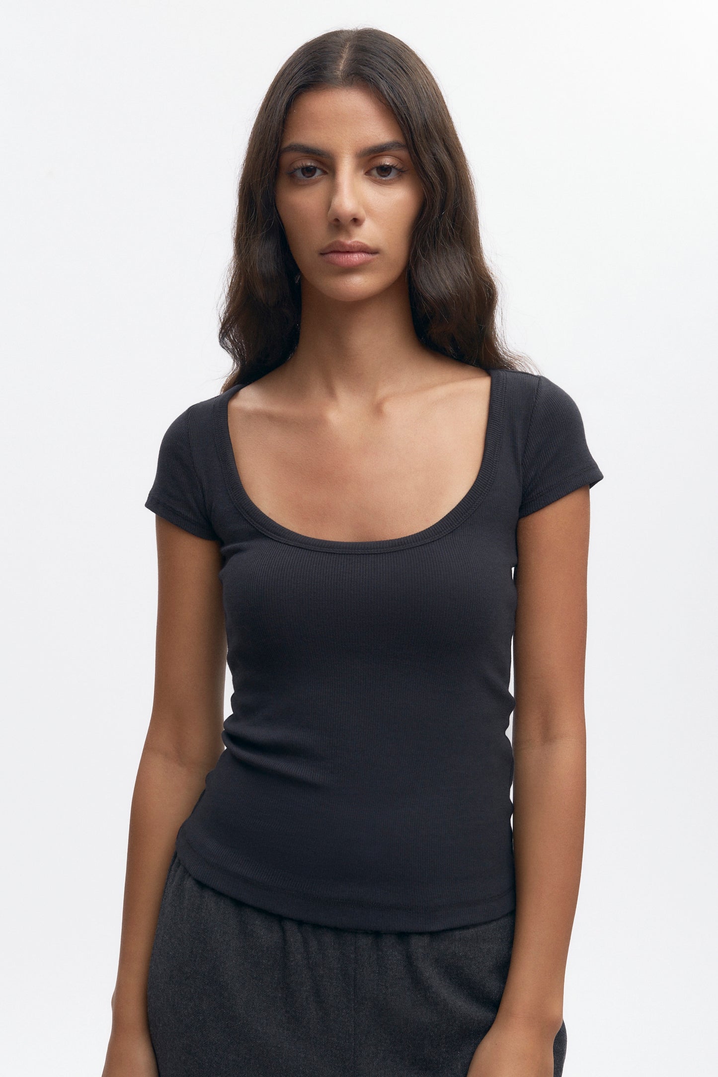 Women's Scoop Tee in Black