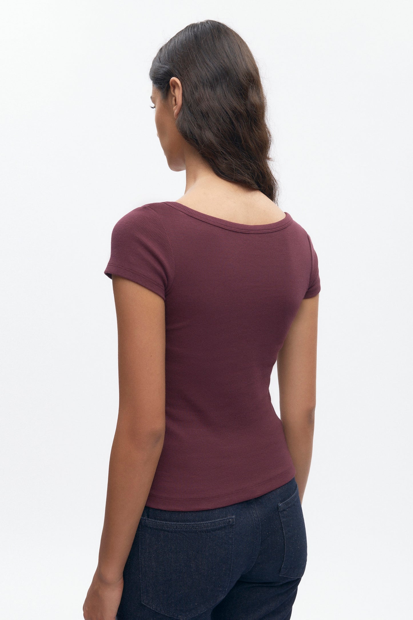 Women's Scoop Tee in Plum