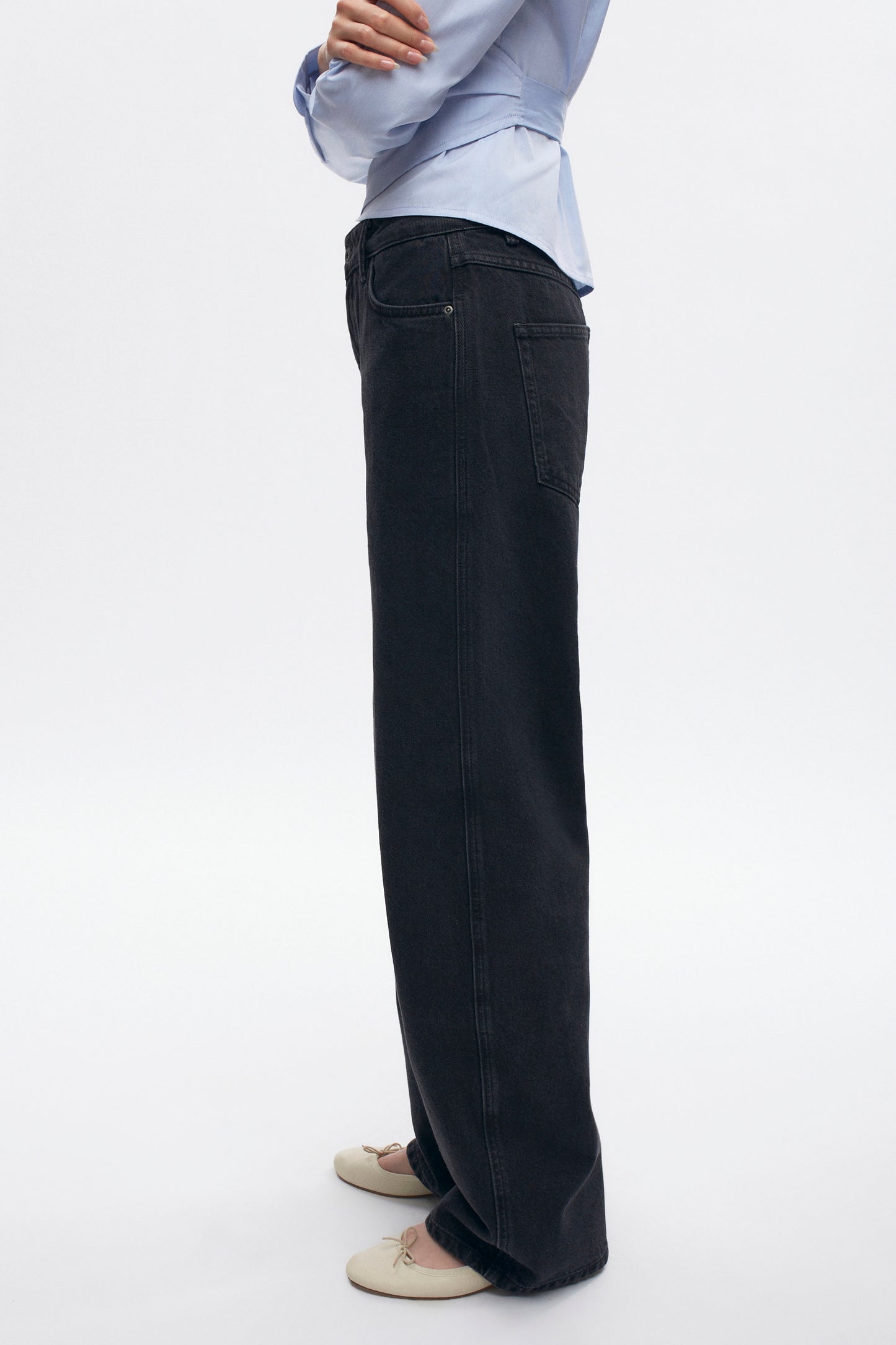 Women's Taba Denim in Washed Black