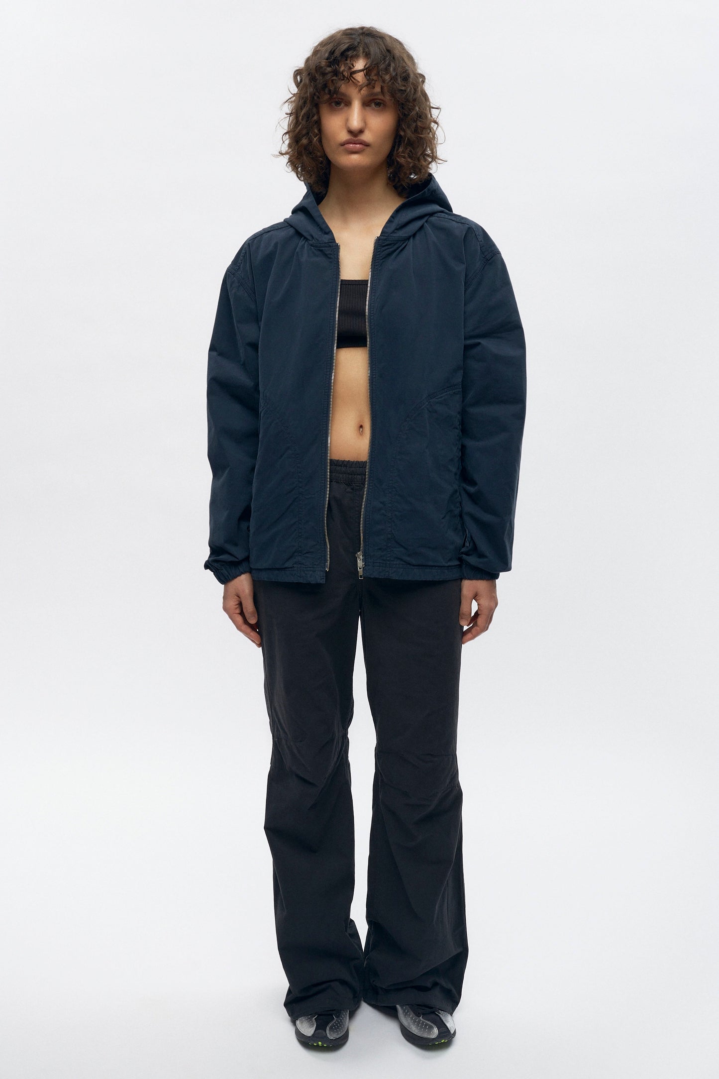 Francis is 5ft 9.5in, a regular size XS and wearing an XS.