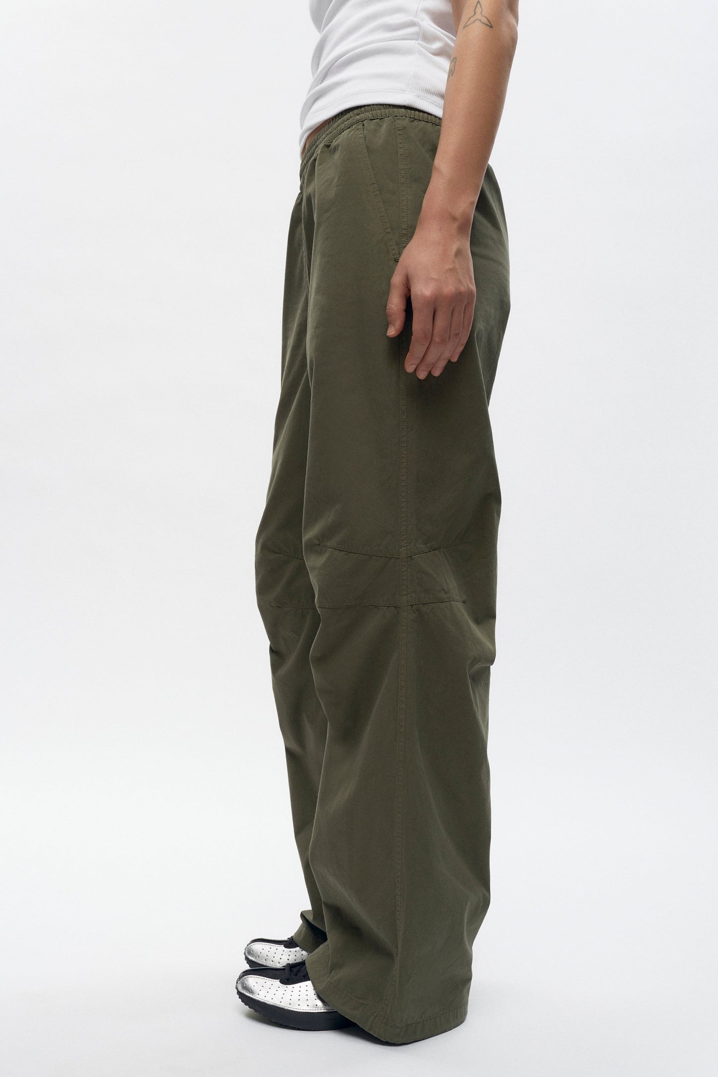 Women's Tefnut Cargo Pants in Olive