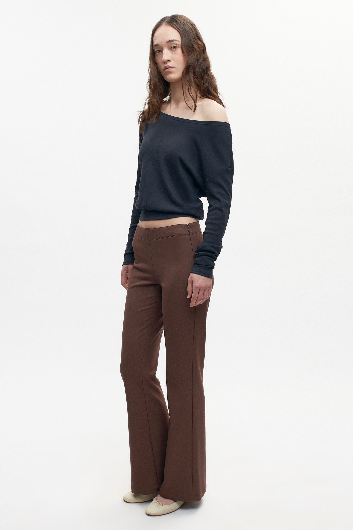 Women's Zahra Slouch Longsleeve in Black