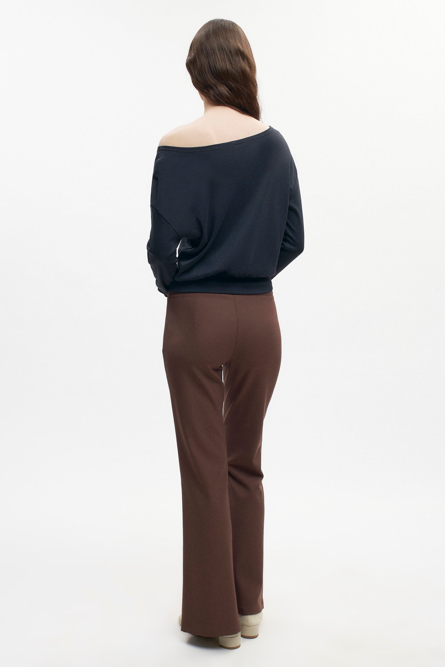 Women's Zahra Slouch Longsleeve in Black