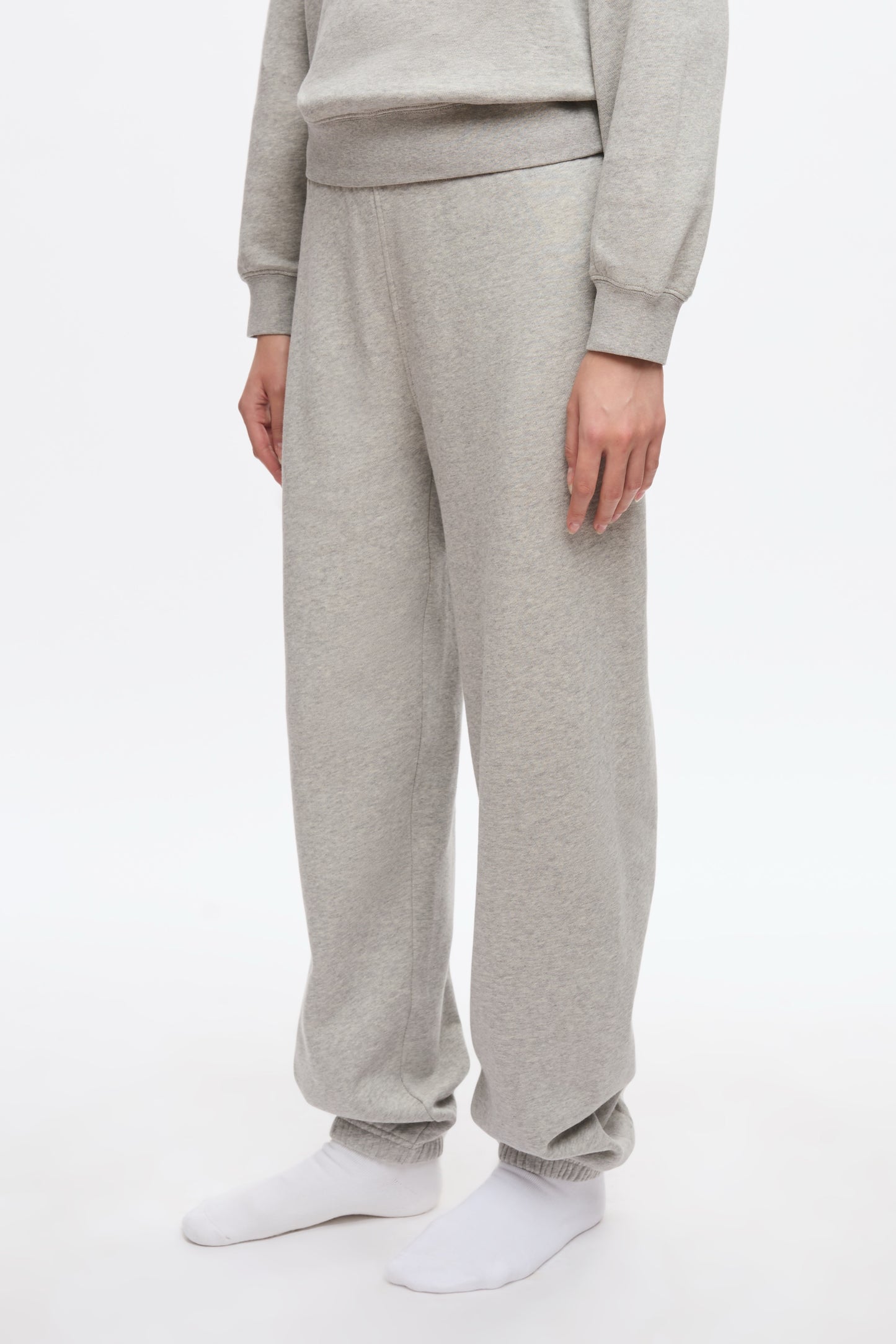 Women's Essential Sweatpant in Heather Grey