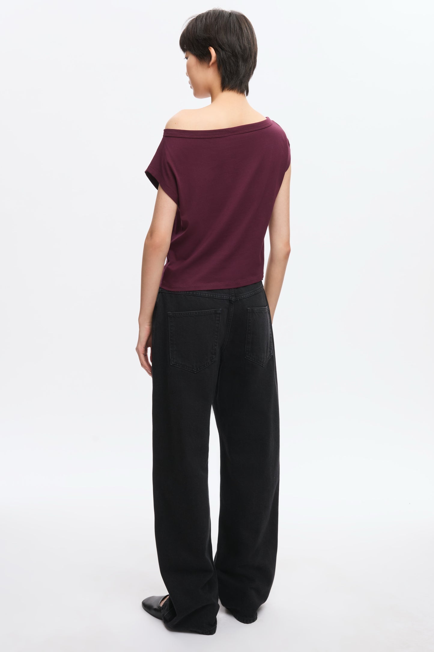 Women's Off Shoulder Tee in Plum